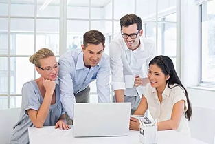 沟通技巧：职场高效沟通秘诀，化解矛盾推动项目