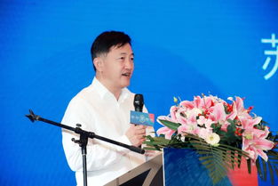 李铭的成功故事：从普通家庭到行业领袖的成长轨迹与人生启示