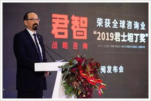 张彬：从成长经历到核心作品，揭秘创作者如何平衡艺术与大众接受