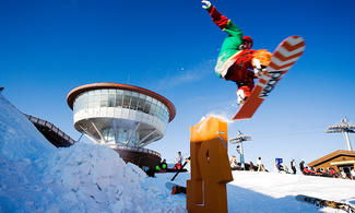 滑雪的英文怎么说？掌握这些术语让雪场交流无障碍，轻松享受滑雪乐趣