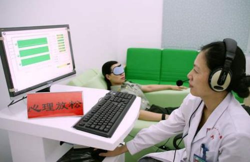 心理健康知识内容：掌握情绪管理技巧，轻松应对焦虑与职场压力