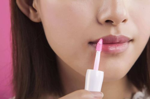 彩妆选购全攻略：从全球趋势到个人肤质，轻松找到适合你的美丽秘诀