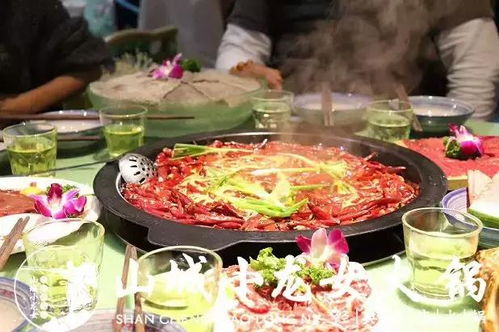 重庆火锅培训：轻松掌握正宗技艺，开启麻辣创业之路