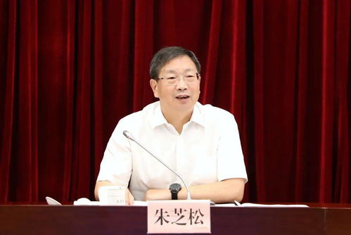 邓凯：从河南农村走出的务实政治家，如何用田埂工作法解决民生与发展难题