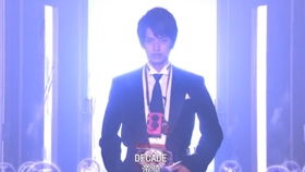 贺伟：诗人解说的传奇生涯，用声音编织中国球迷的集体记忆