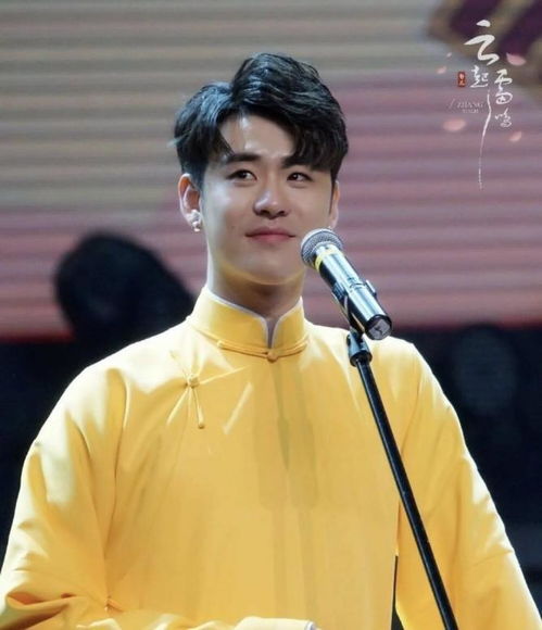 张云的艺术人生：从传统水墨到现代创新的完整历程与成就