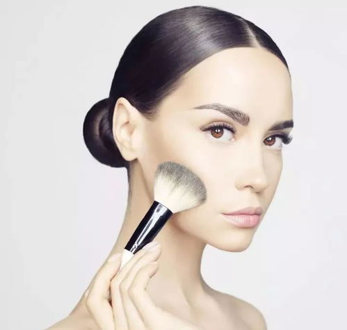 半永久技术全解析：告别每日化妆烦恼，轻松拥有持久自然美