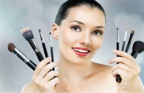 化妆的步骤全解析：从零开始轻松打造完美妆容，告别浮粉脱妆烦恼