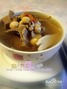 羊肉汤的功效：暖身养胃、补气益血，冬季养生必备美味