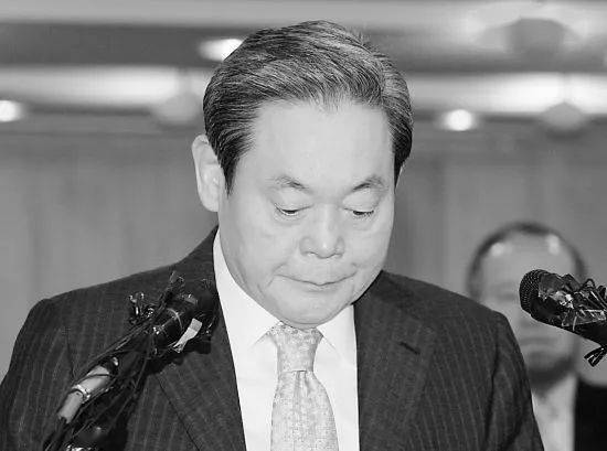 吴建民：从外交官到思想家的传奇人生，揭秘和平发展外交理念的智慧