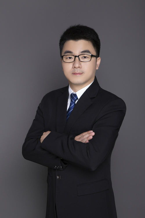 潘军：从清华学霸到AI领军人物，揭秘技术如何让生活更便捷高效