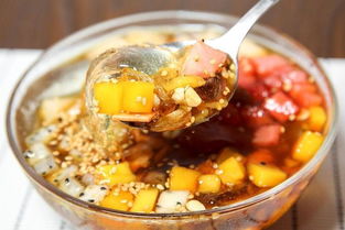 冰粉的做法与配方：轻松学会在家制作Q弹透亮的解暑甜品