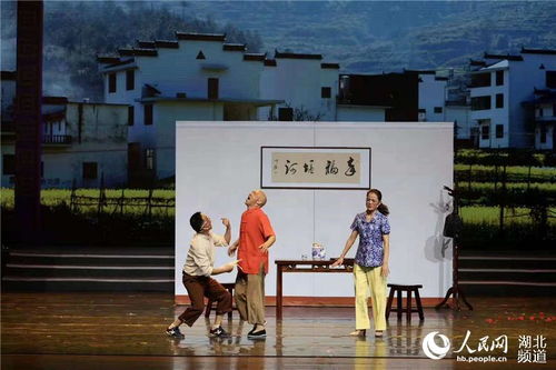 周红：从江南水乡到国际舞台，她的艺术之路如何帮你找到创作灵感与人生方向？