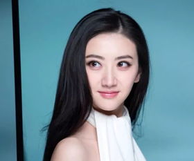 陈雨：从平凡起点到闪耀明星的励志故事，揭秘她的成功秘诀与敬业精神