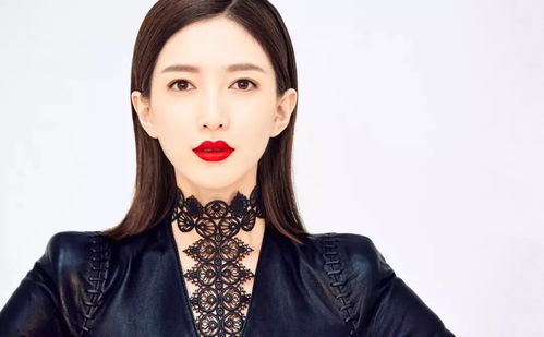 杨琳：从江南水乡到设计大师的成长之路，揭秘她的成功秘诀与代表作品