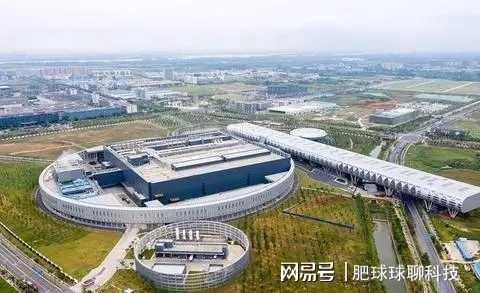 卢璐：从普通家庭到设计大师的成长之路，揭秘她如何用艺术创造快乐人生