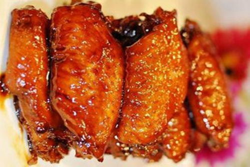 可乐鸡翅怎么做好吃？掌握这5个技巧，肉质鲜嫩不油腻，新手也能一次成功