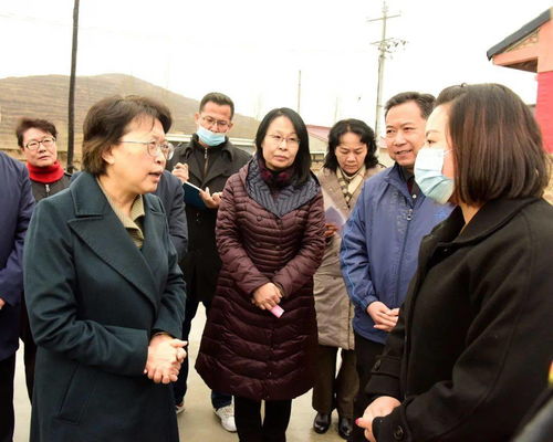 黄晓薇：从纪检监察到妇联工作的女性领导成长之路，揭秘她如何推动妇女权益保障与性别平等