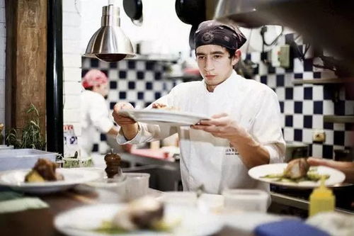 西餐培训：从爱好者到专业厨师的蜕变之路，掌握西餐文化魅力与技能