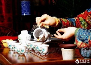 茶艺表演：从入门到精通的完整指南，带你轻松掌握泡茶艺术