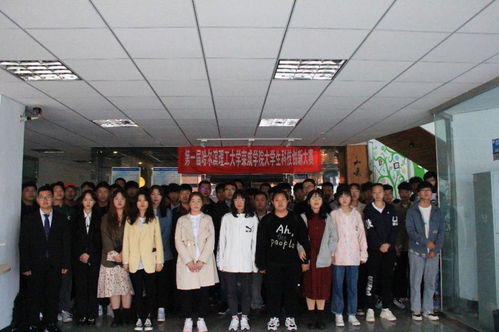 郭天祥创业故事：从车库到科技巨头的成功秘诀与经验分享