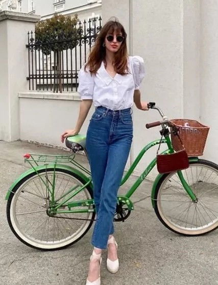 钢琴学习从入门到进阶：轻松掌握基础技巧与高效练习方法，告别学习瓶颈