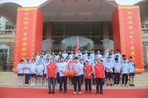 重庆二外：沉浸式外语教学与国际化校园，助您孩子轻松实现升学梦想