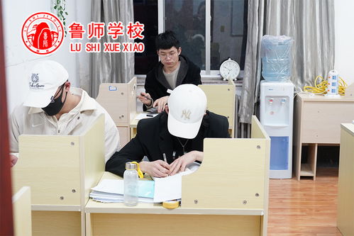 复读学校如何选择？揭秘高效备考秘诀，轻松提升高考成绩