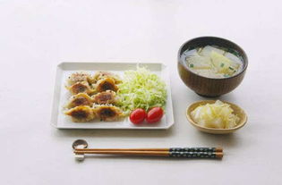 学做早餐：15分钟快手营养早餐秘诀，告别早晨饥饿与匆忙