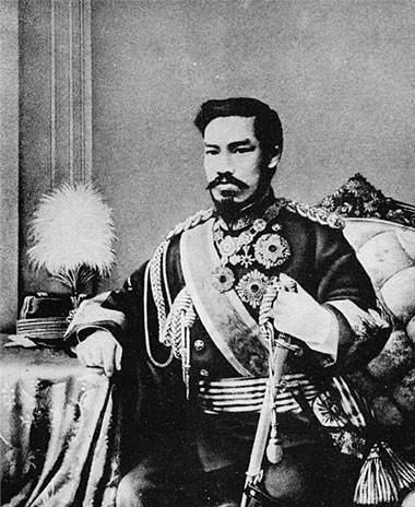 揭秘爱新觉罗溥光：清朝皇室后裔如何在现代社会中传承文化与寻找自我定位