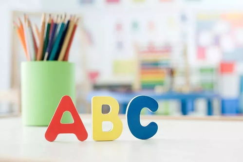 北京美国英语语言学院：沉浸式英语学习，轻松突破哑巴英语障碍