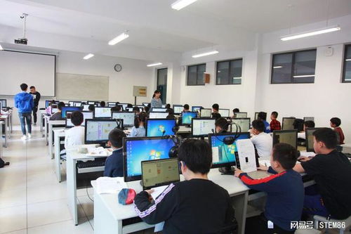 编程培训学校：快速掌握就业技能，轻松转行高薪程序员