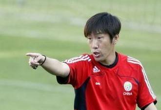 高洪波简介：从国安神锋到国足主帅的传奇足球生涯