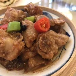 坛子鸡制作全攻略：从选材到烹饪，轻松做出鲜香软糯的传统美味