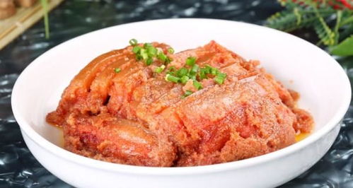 坛子鸡制作全攻略：从选材到烹饪，轻松做出鲜香软糯的传统美味