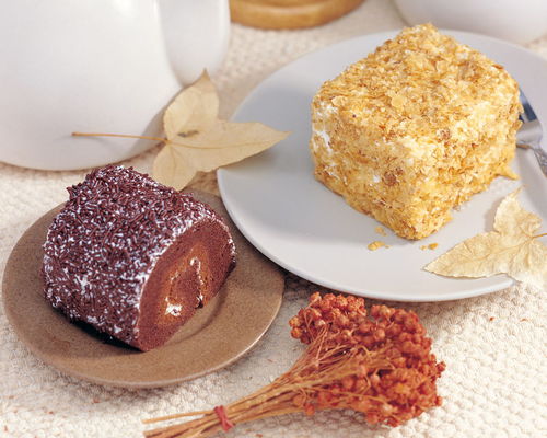 西式糕点制作全攻略：从原料到成品，轻松掌握烘焙技巧，享受甜蜜美味