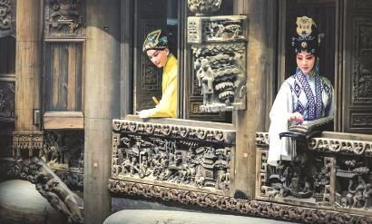 刘永华艺术生涯全解析：从江南水乡到国际舞台的创作之路