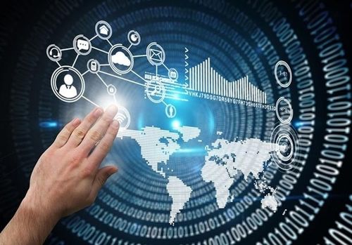 陈静怡：从童年专注到科技领袖，揭秘她如何用好奇心与坚持解决复杂技术难题