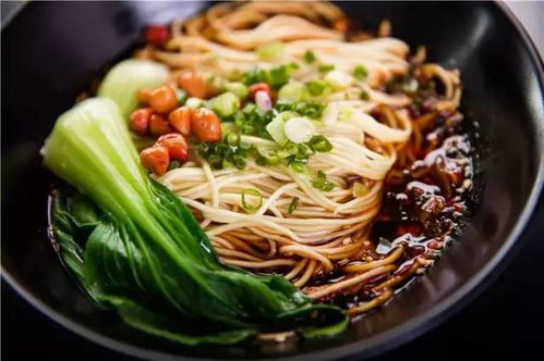 重庆小面培训全攻略：7天速成到创业开店，轻松掌握麻辣鲜香秘诀