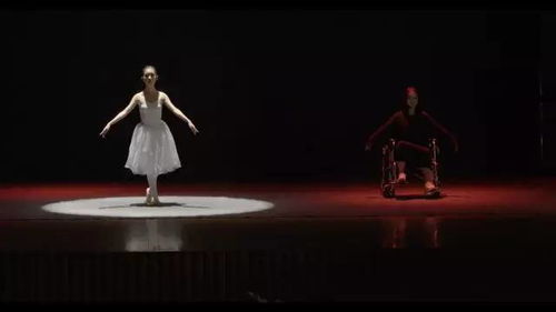 刘菲菲最新动态与经典作品解析：揭秘她的音乐创作、影视表演与粉丝互动