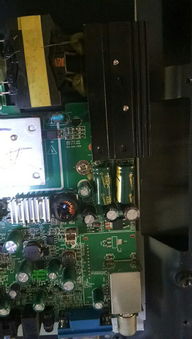 液晶电视维修指南：轻松解决黑屏、条纹、闪烁等常见故障，省下数千元维修费