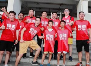 球队名字背后的秘密：从情感连接到商业价值，揭秘那些让你心跳加速的队名魅力