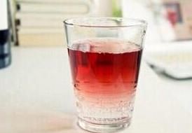 红酒兑雪碧的最佳配比与健康影响：轻松享受不伤身的秘诀