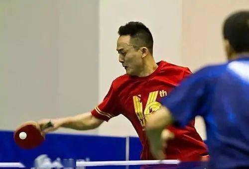 许欣乒乓球技术解析：掌握正手弧圈球与反手拧拉的制胜秘诀，轻松提升比赛观赏性与得分能力