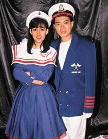 徐怀玉从超女冠军到歌坛天后的成长故事：星光璀璨的音乐传奇与人生蜕变