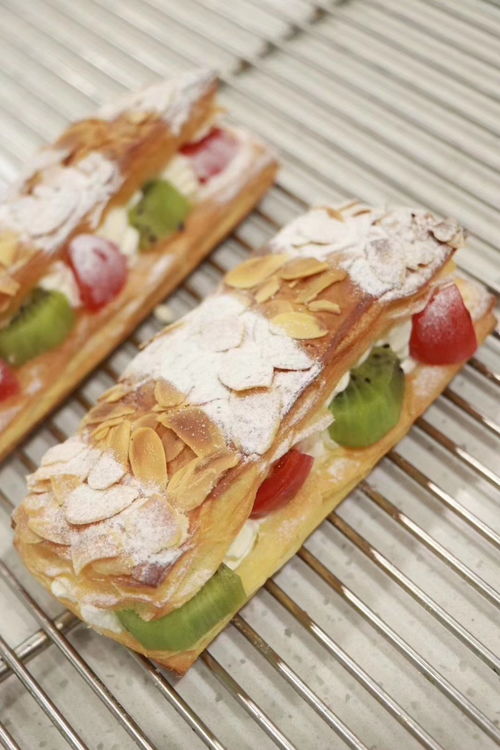 西点培训学校：轻松掌握专业西点技能，开启甜蜜事业之旅