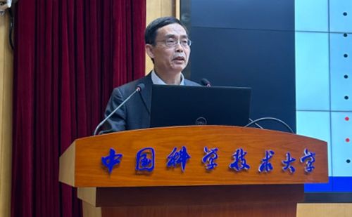 杨光亮：从材料科学博士到新能源领军人物，揭秘他的成功创业与技术创新之路